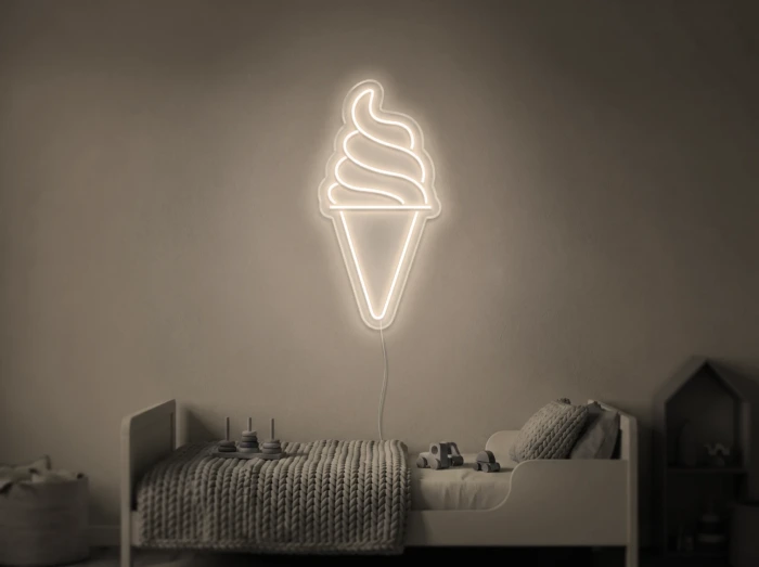 Neonskylt «Softglass» i varmvit LED-neon, monterad på vägg