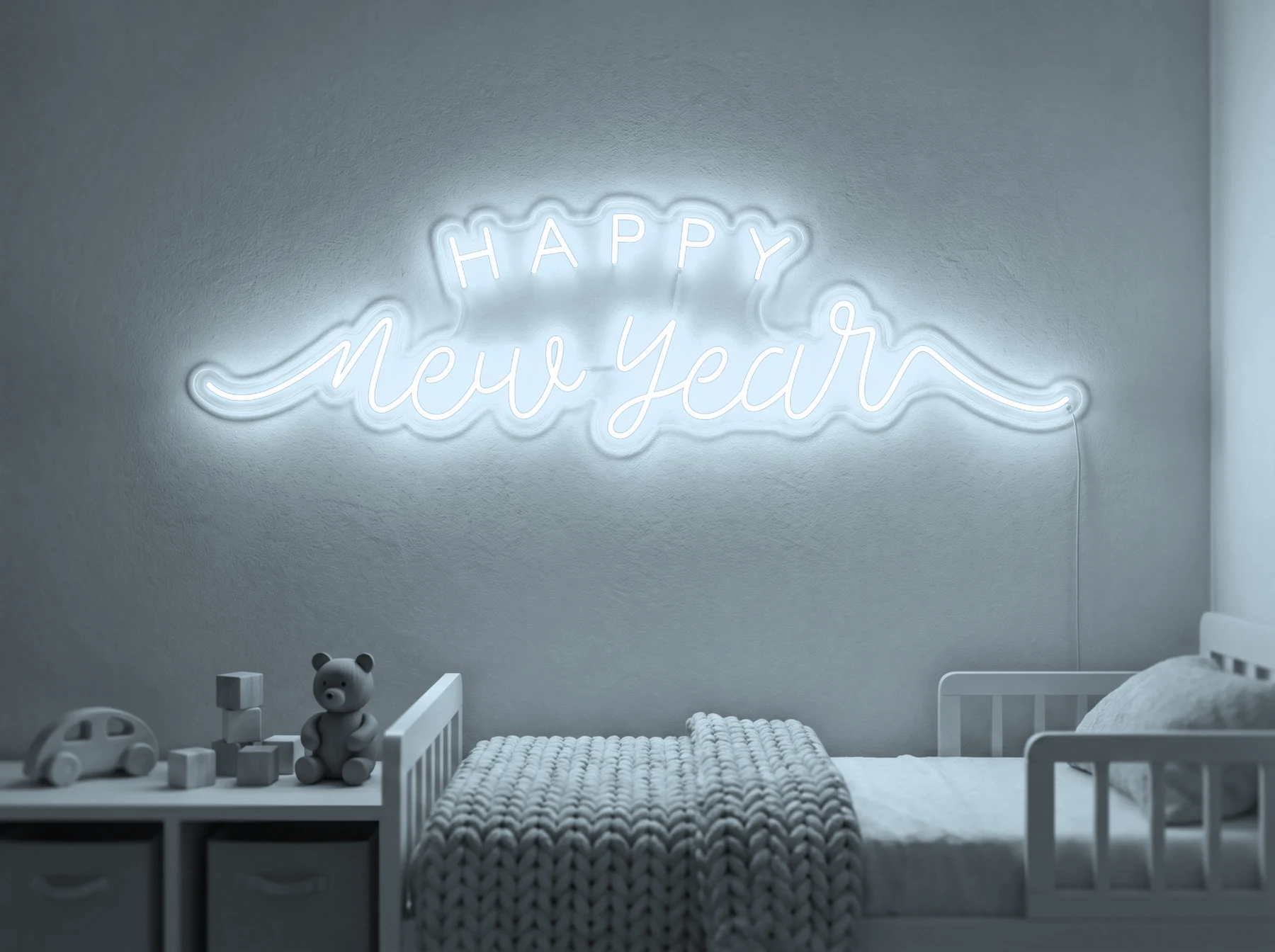 Neonskylt «Happy New Year» i iskall vit LED-neon, monterad på vägg