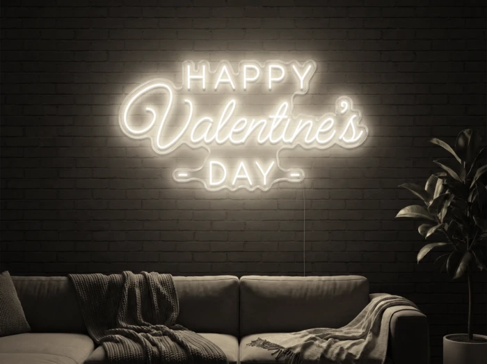 Neonskylt «Happy Valentine’s Day» i varmvit LED-neon, monterad på vägg