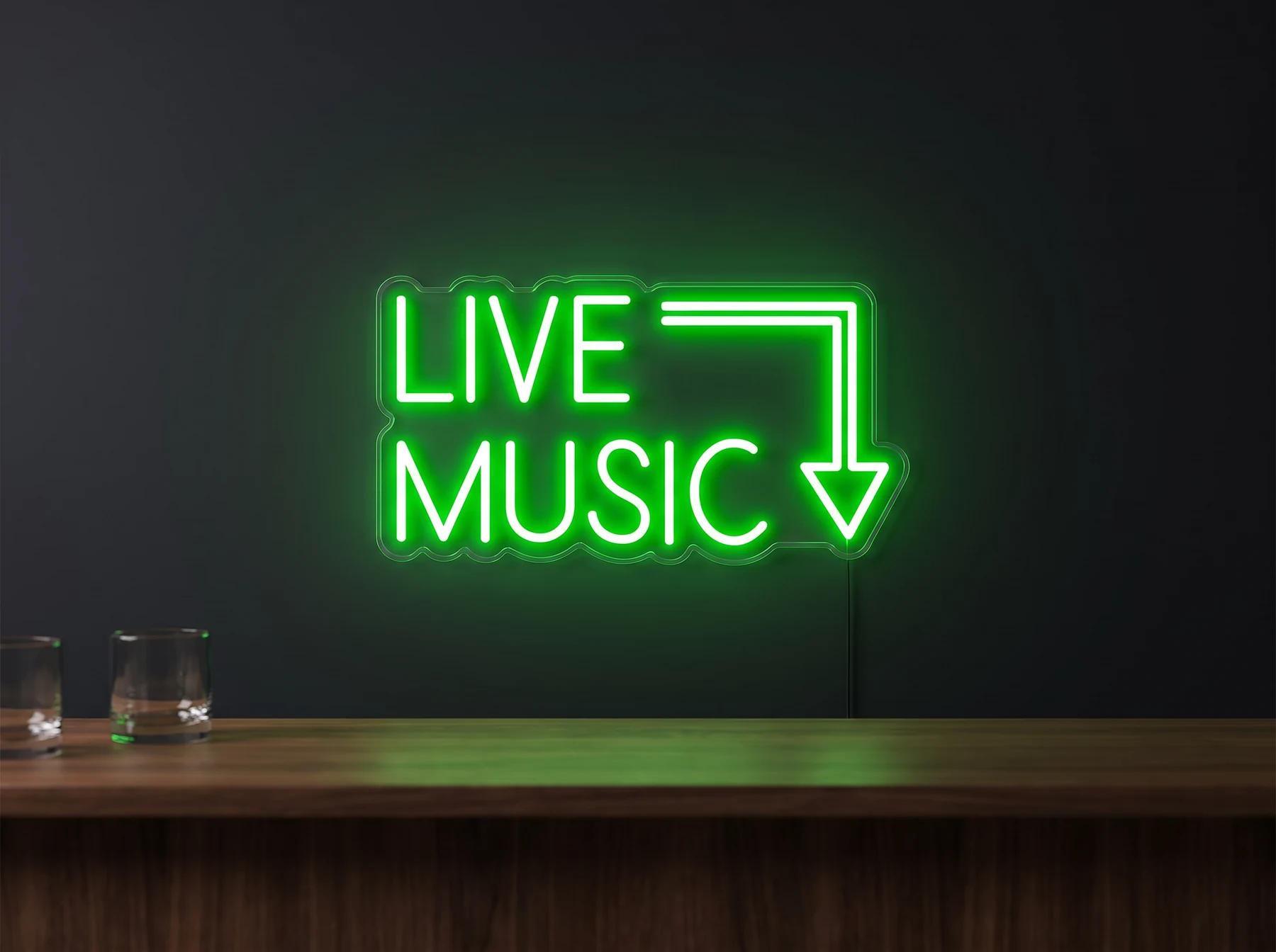 Neonskylt «Live Music» — texten Live Music med en pil, i LED-neon på vägg