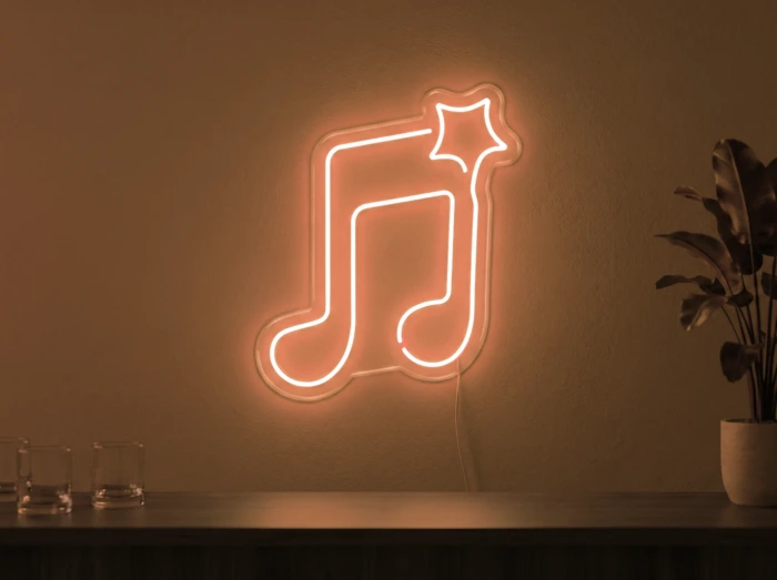 Neonskylt «Not» i orange LED-neon, monterad på vägg