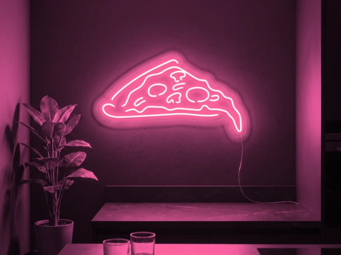 Neonskylt «Pizzaskiva» i rosa LED-neon, monterad på vägg