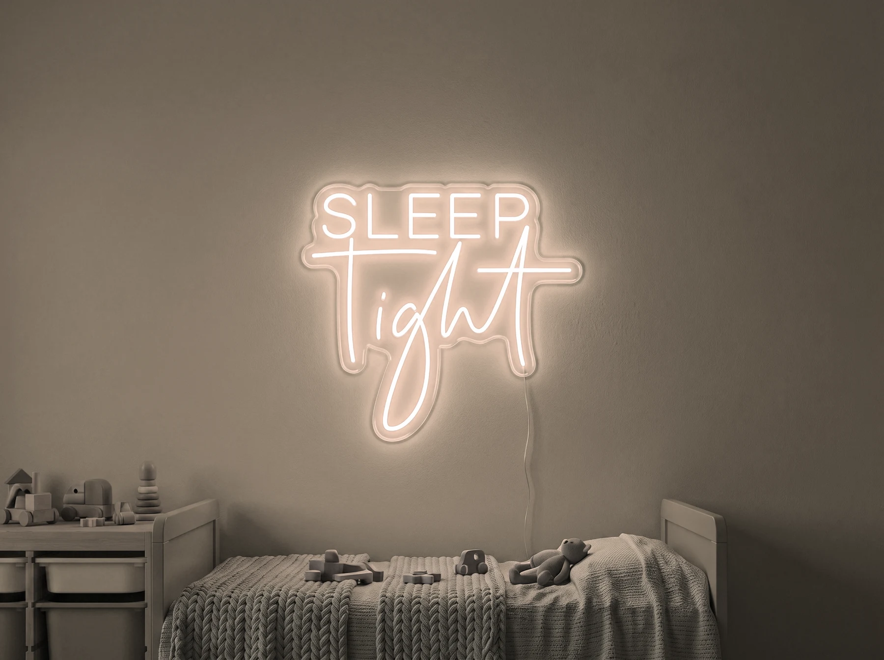 Neonskylt «Sleep Tight» i varmvit LED-neon, monterad på vägg